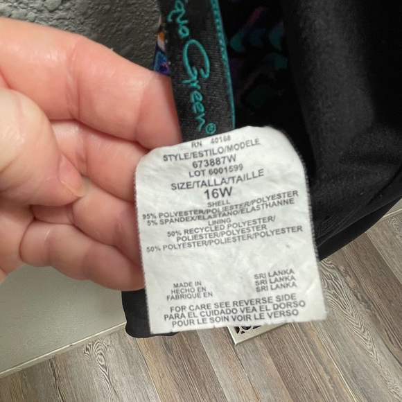 Aqua Green Women’s Swim Top - Size 16W - Black/Multicolored - EUC - Picture 4 of 5